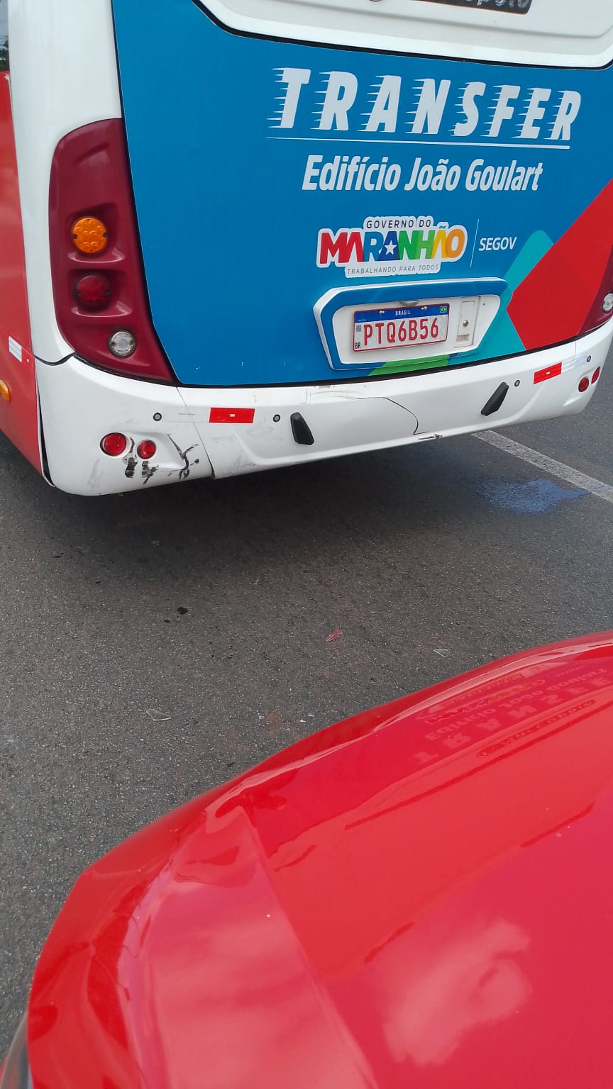 Antes — colisão com ônibus